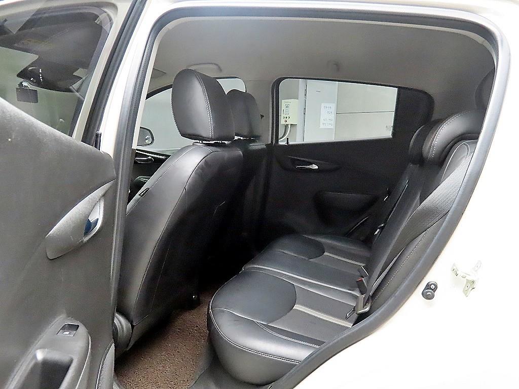 Chevrolet Spark - Vista 6