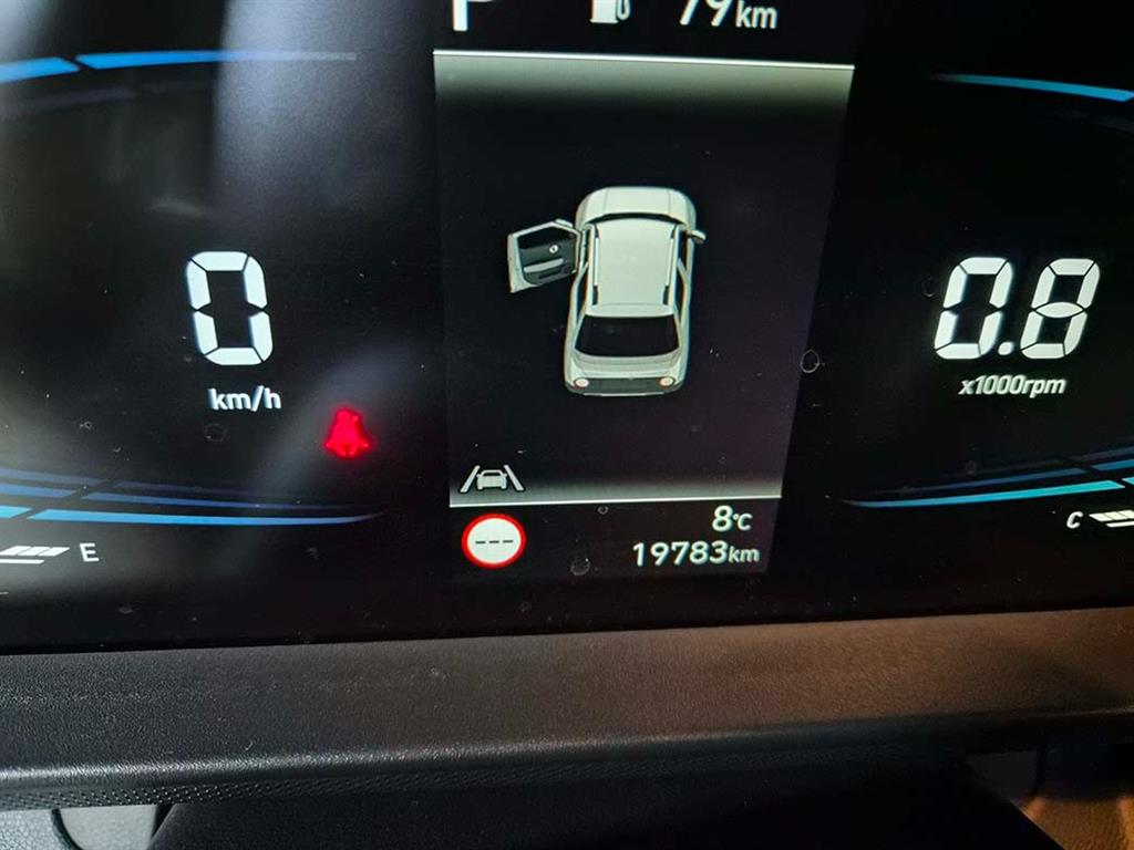 HYUNDAI Casper - Vista 9