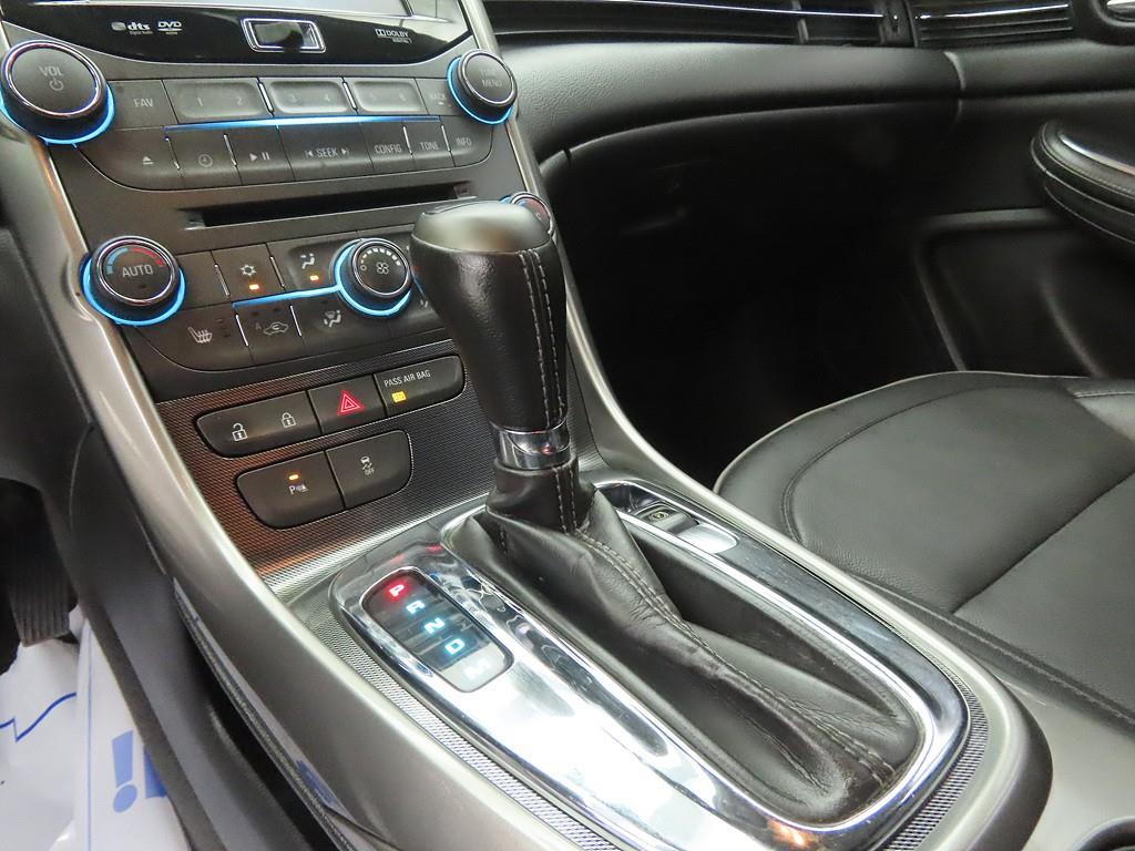 Chevrolet Malibu - Vista 11