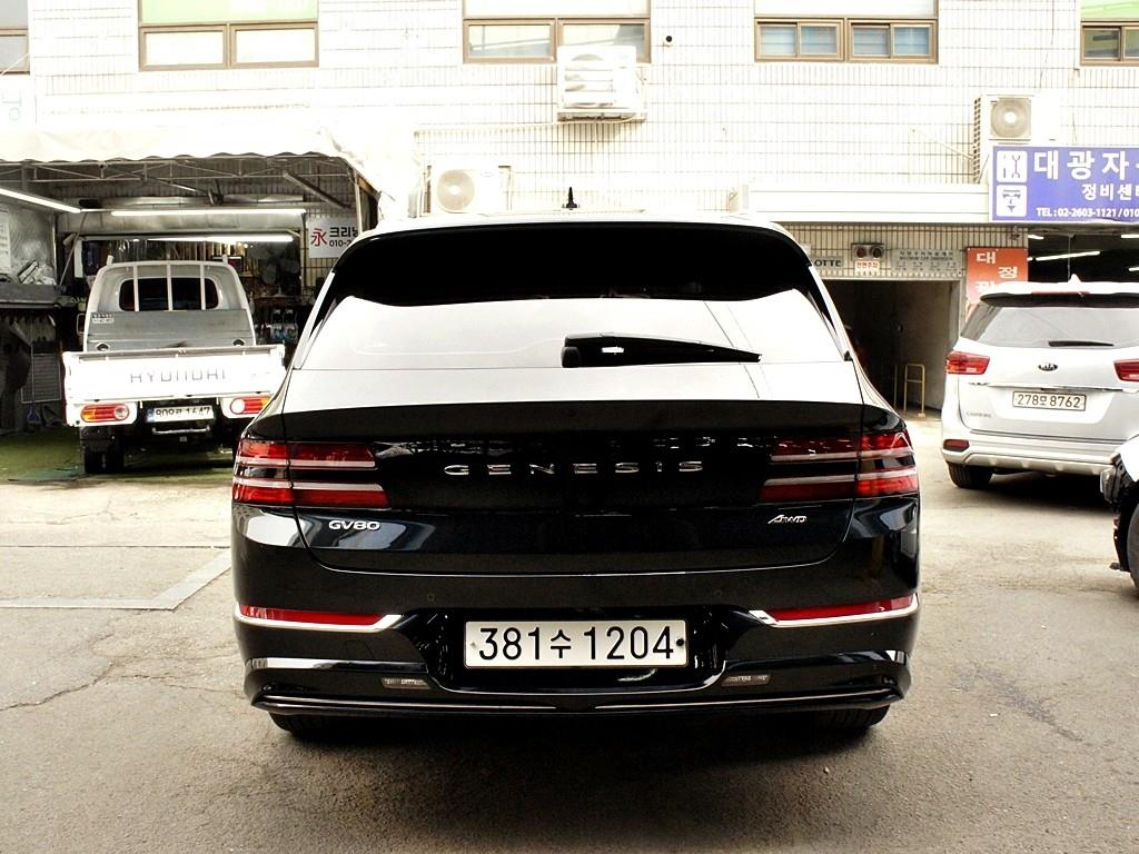 Genesis GV80 - Vista 5