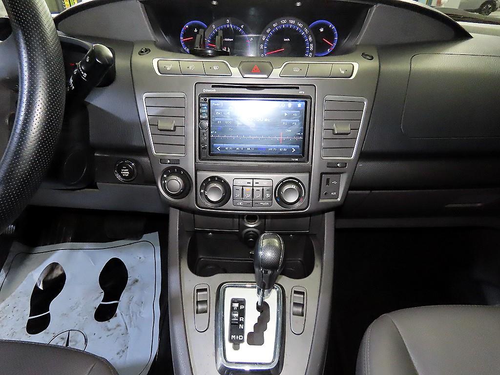 Ssangyong Korando - Vista 11