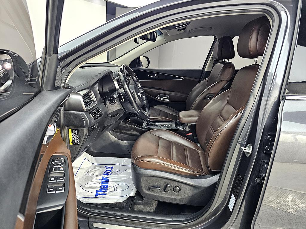 KIA Sorento - Vista 8