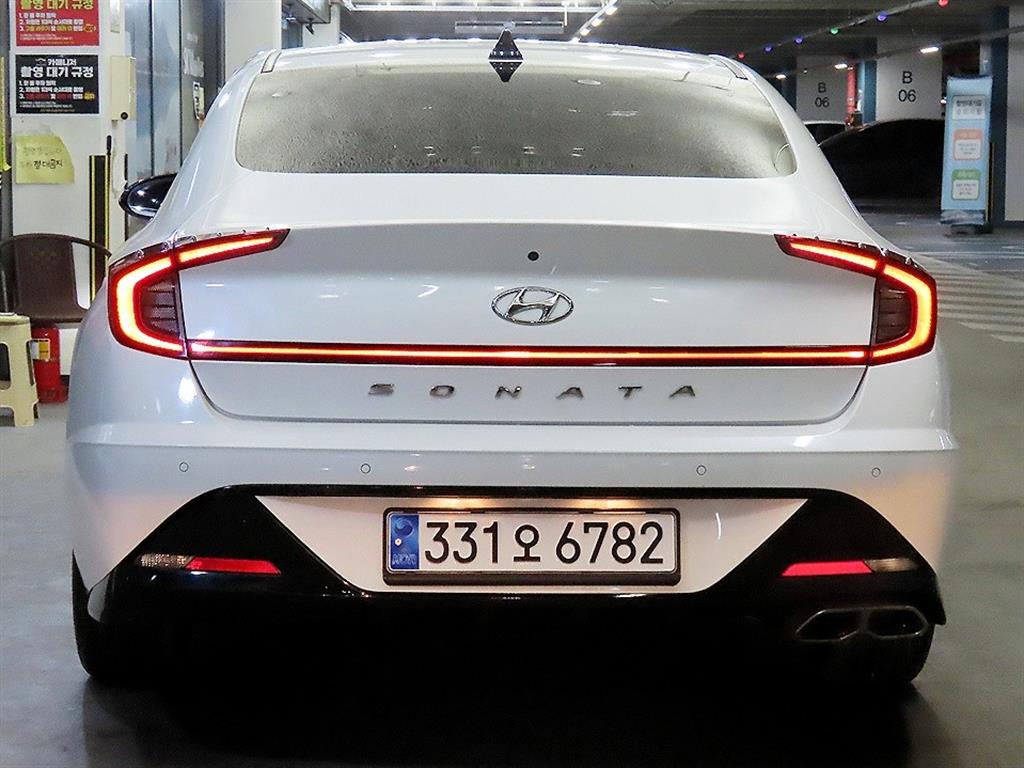 HYUNDAI Sonata - Vista 5