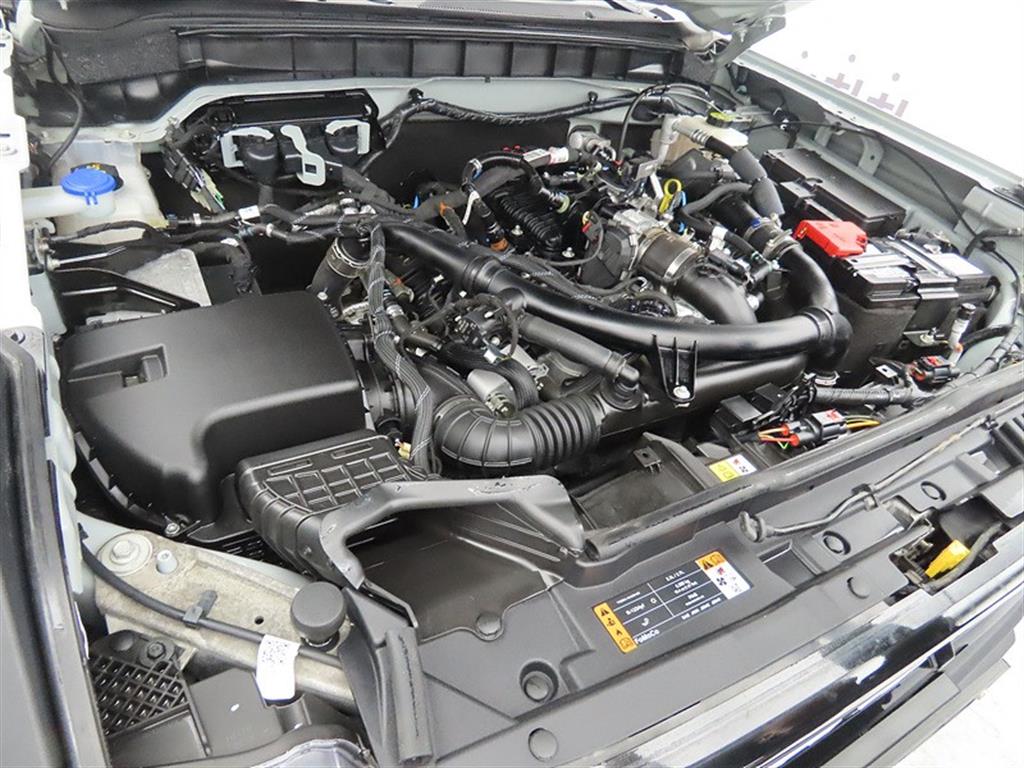 Ford Bronco 2023 the color of pearl - Importación desde Corea - HF Imports Iquique - Foto 19