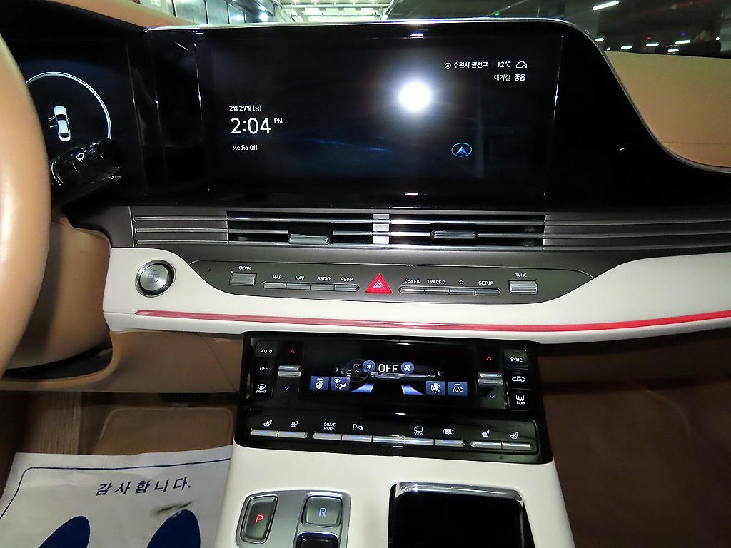 HYUNDAI Grandeur - Vista 12