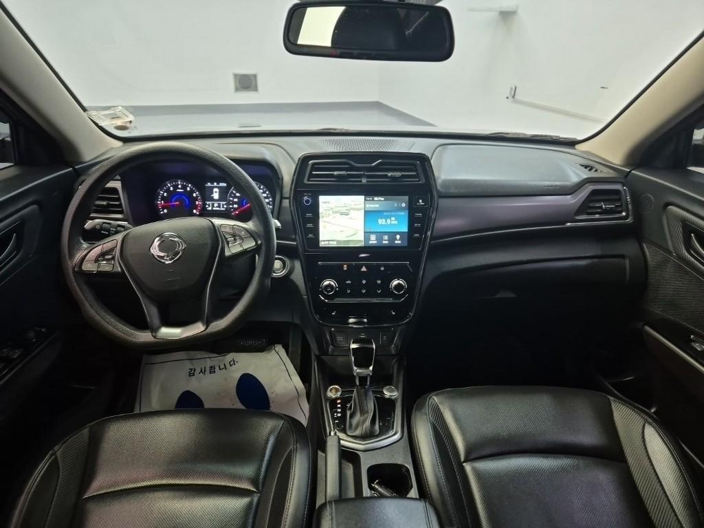 Ssangyong Tivoli - Vista 5