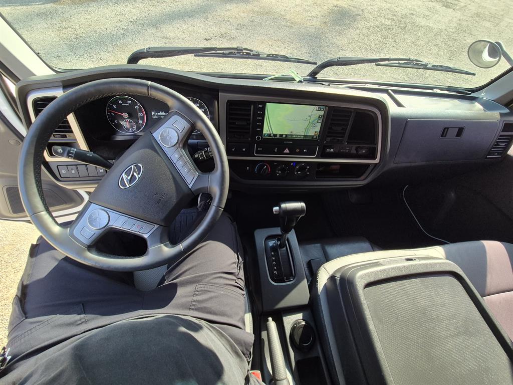 medium and large cargo truck 2021 Blanco - Importación desde Corea - HF Imports Iquique - Foto 17