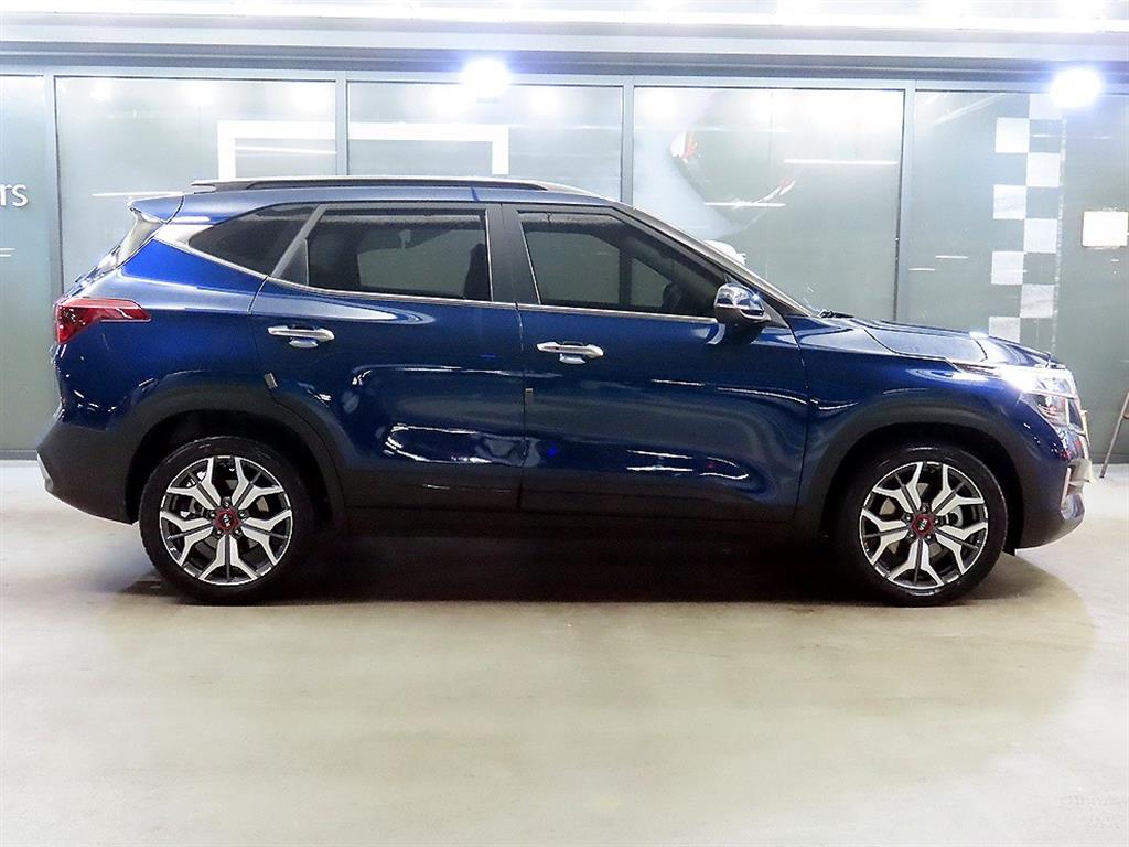 KIA Seltos - Vista 3