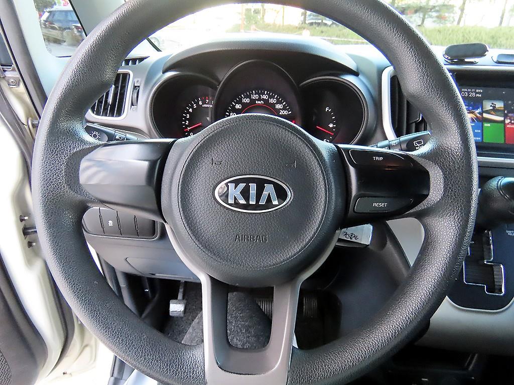 KIA Ray - Vista 8