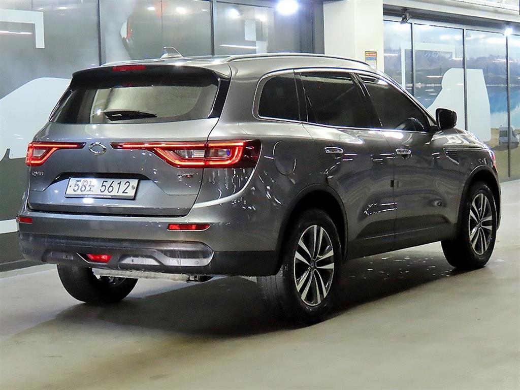 SAMSUNG QM6 - Vista 4