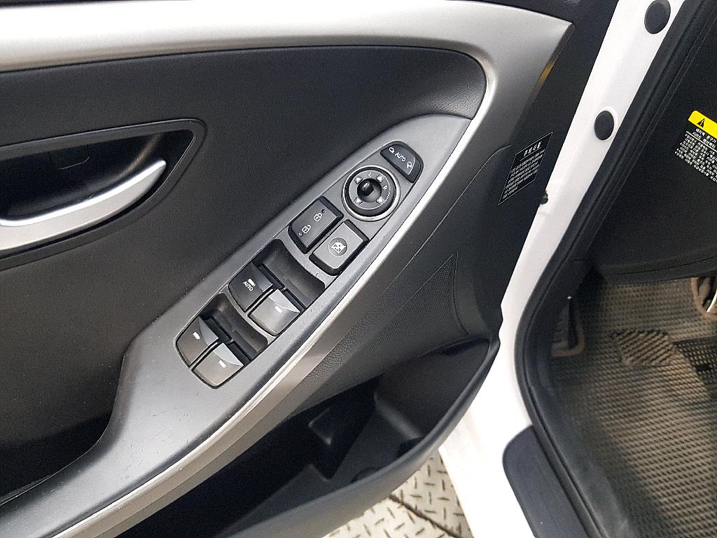 HYUNDAI i30 - Vista 11