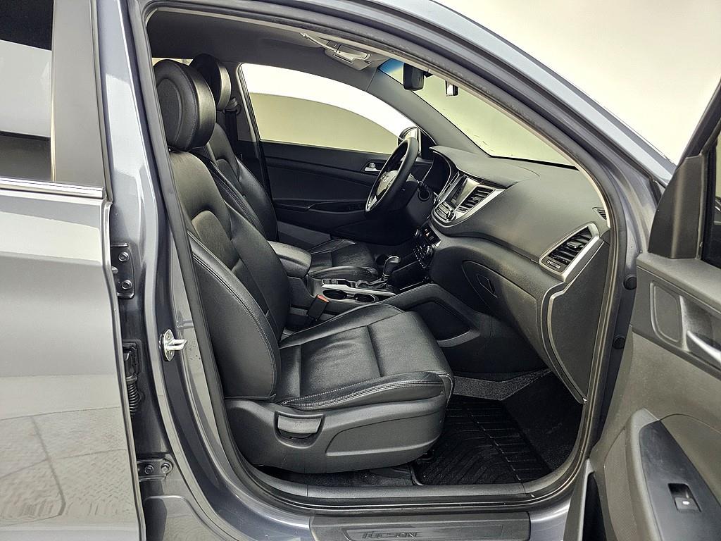 HYUNDAI Tucson - Vista 11