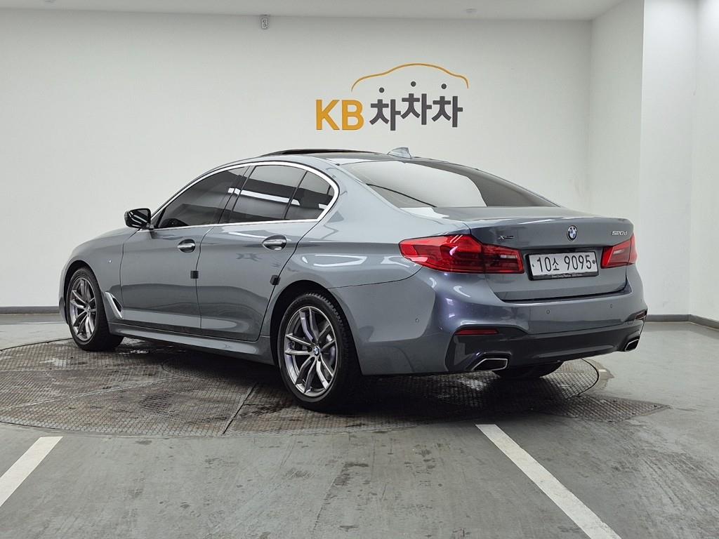 BMW 5 Series - Vista 3