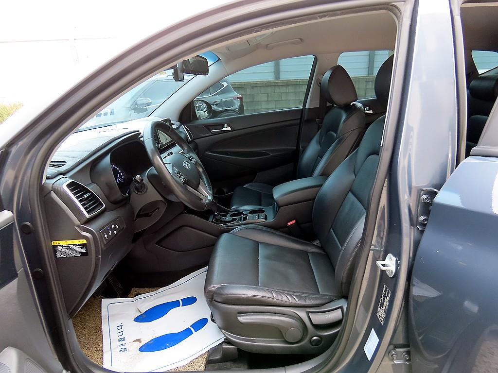 HYUNDAI Tucson - Vista 5