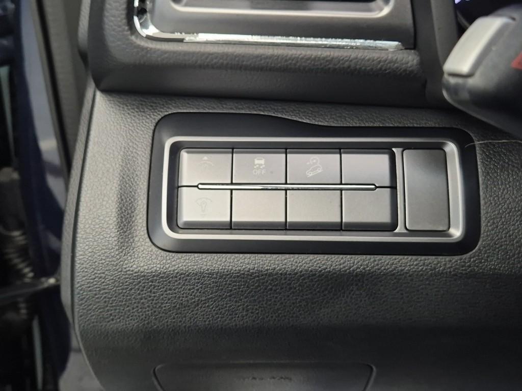 Ssangyong Tivoli - Vista 12