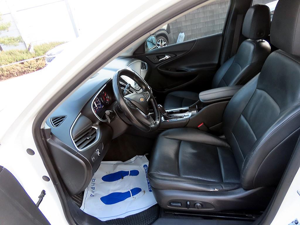 Chevrolet Malibu - Vista 5