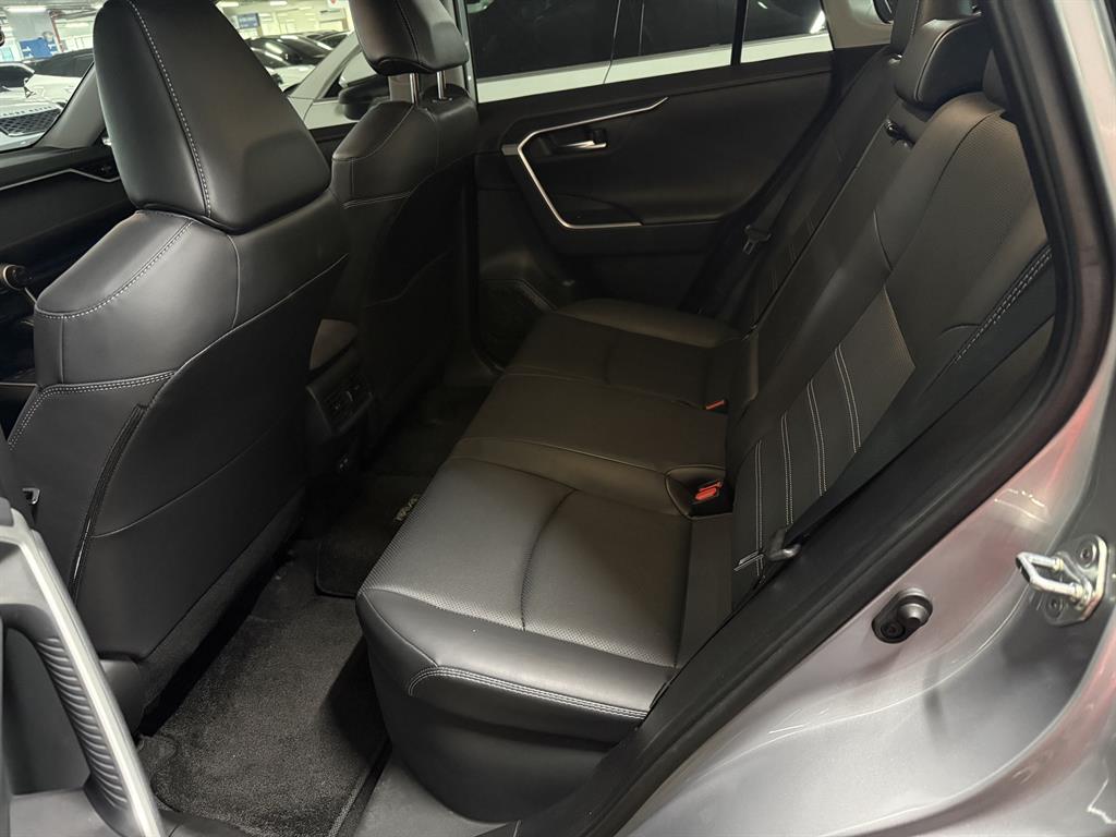 Toyota RAV4 - Vista 8