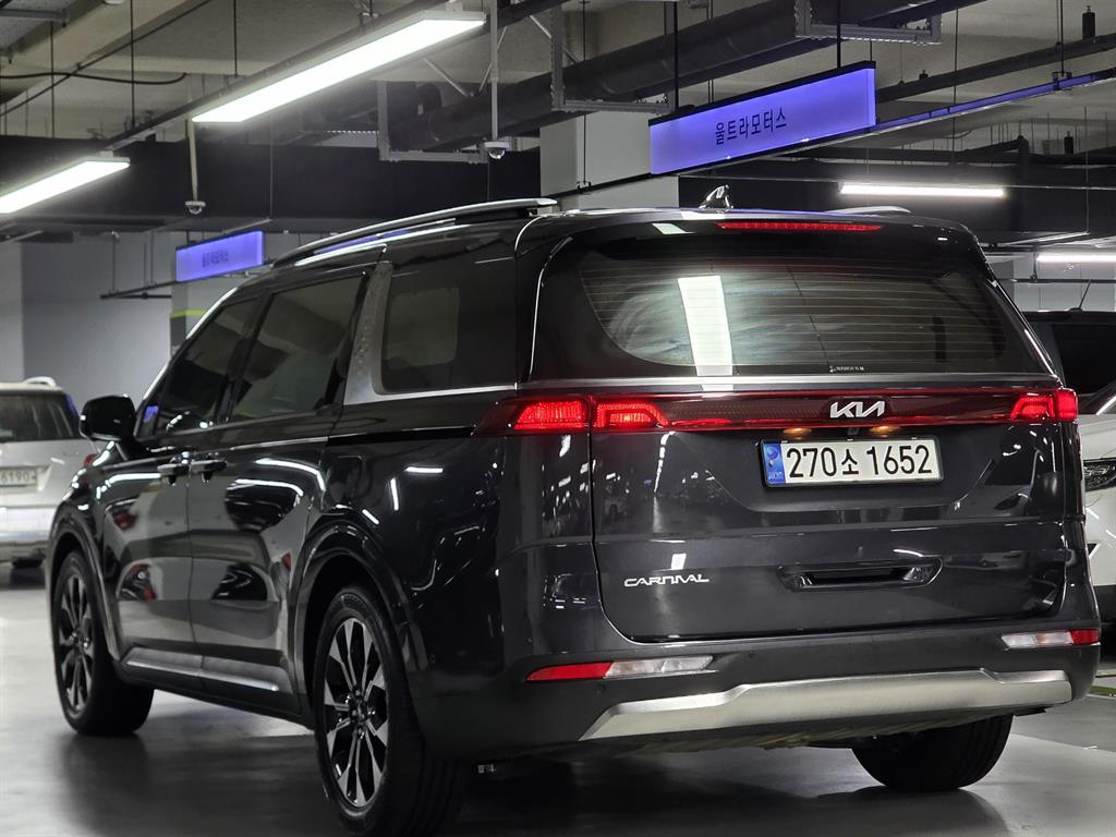 KIA Carnival - Vista 4