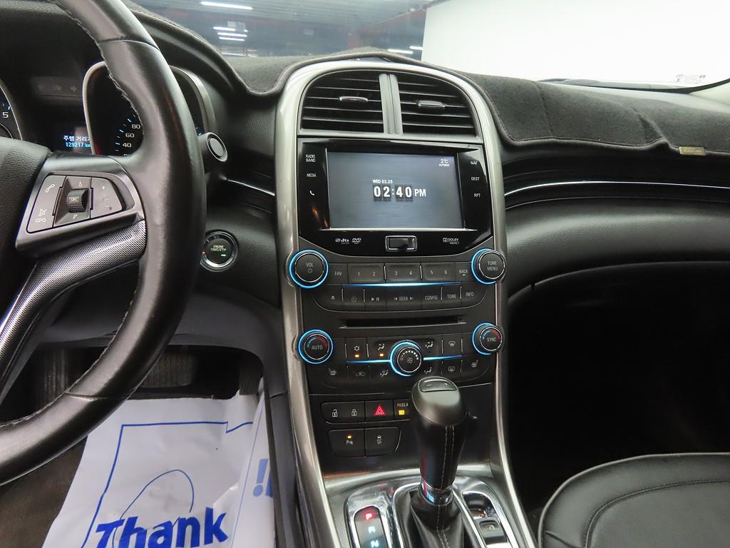 Chevrolet Malibu - Vista 10