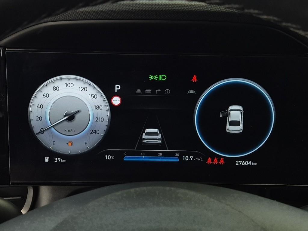 HYUNDAI Avante - Vista 6