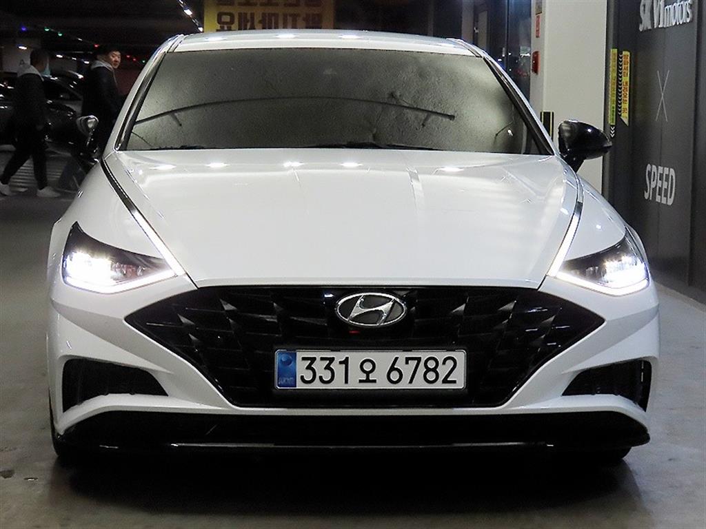 HYUNDAI Sonata - Vista 2