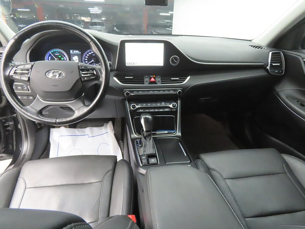 HYUNDAI Grandeur - Vista 7