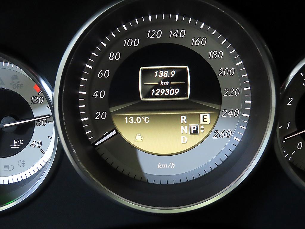 Mercedes Benz CLS Class - Vista 9