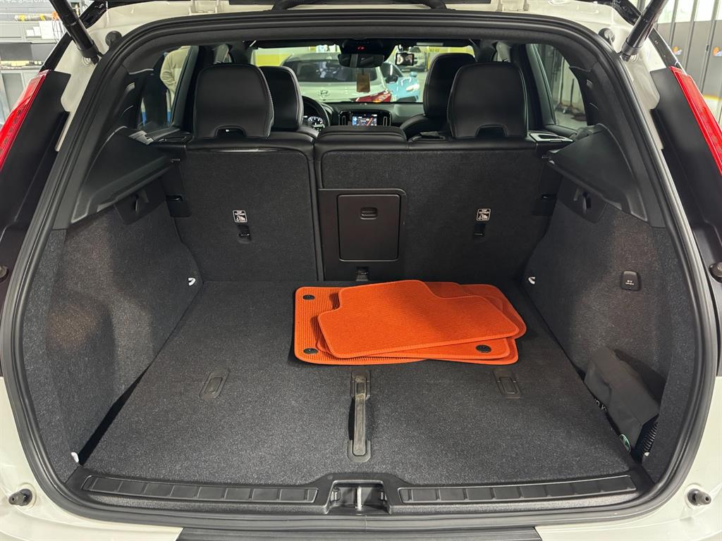 Volvo XC40 2021 Blanco - Importación desde Corea - HF Imports Iquique - Foto 14