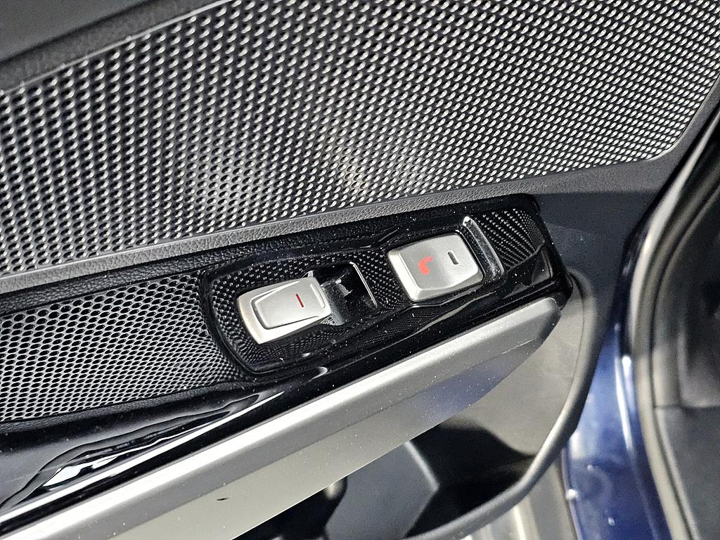 Ssangyong Tivoli - Vista 12