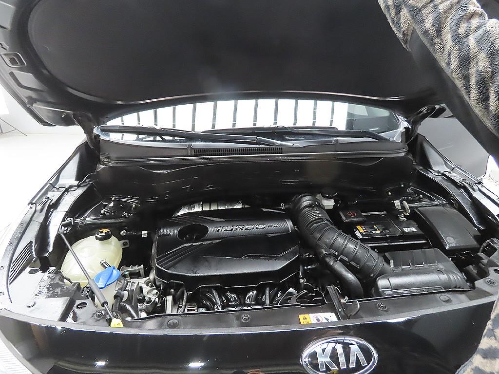 KIA Seltos 2020 Negro - Importación desde Corea - HF Imports Iquique - Foto 8