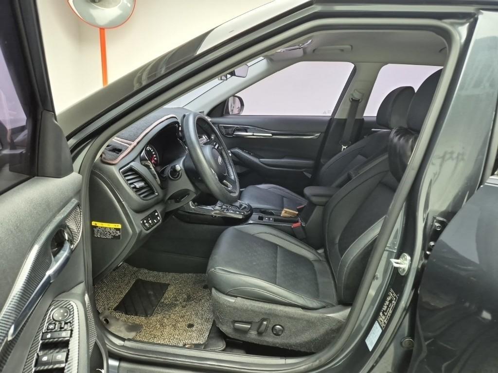 KIA Seltos - Vista 11