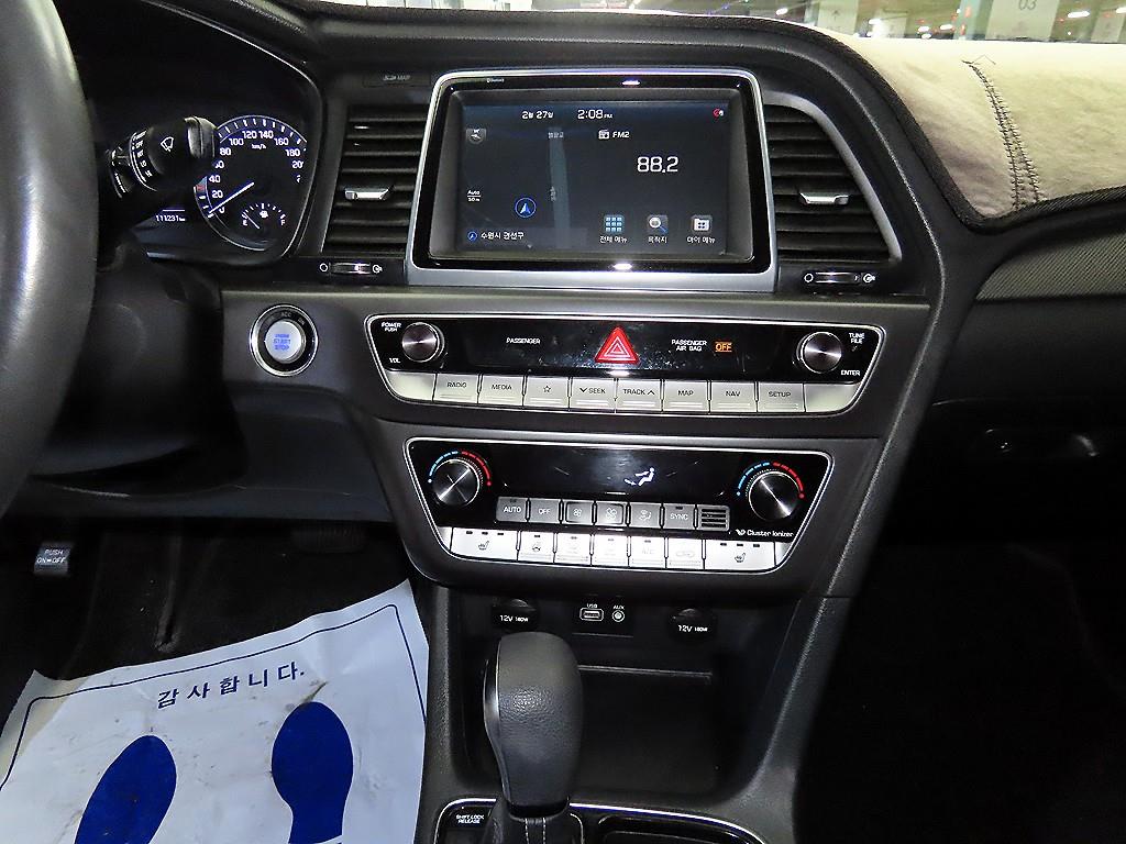 HYUNDAI Sonata - Vista 11