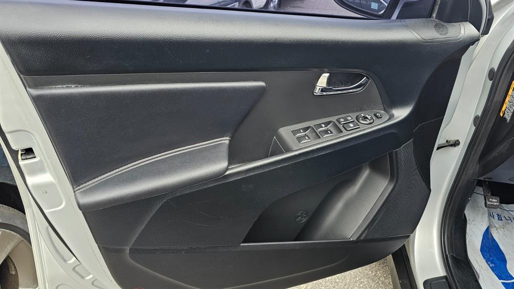 KIA Sportage - Vista 8