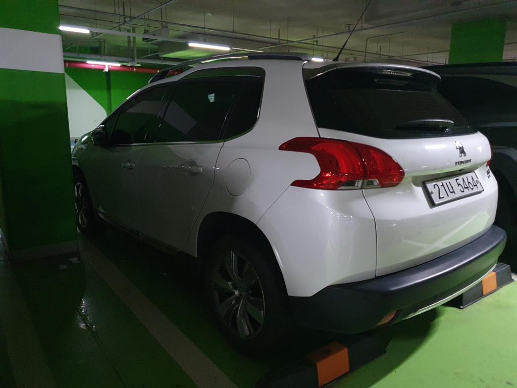 Peugeot 2008 - Vista 4