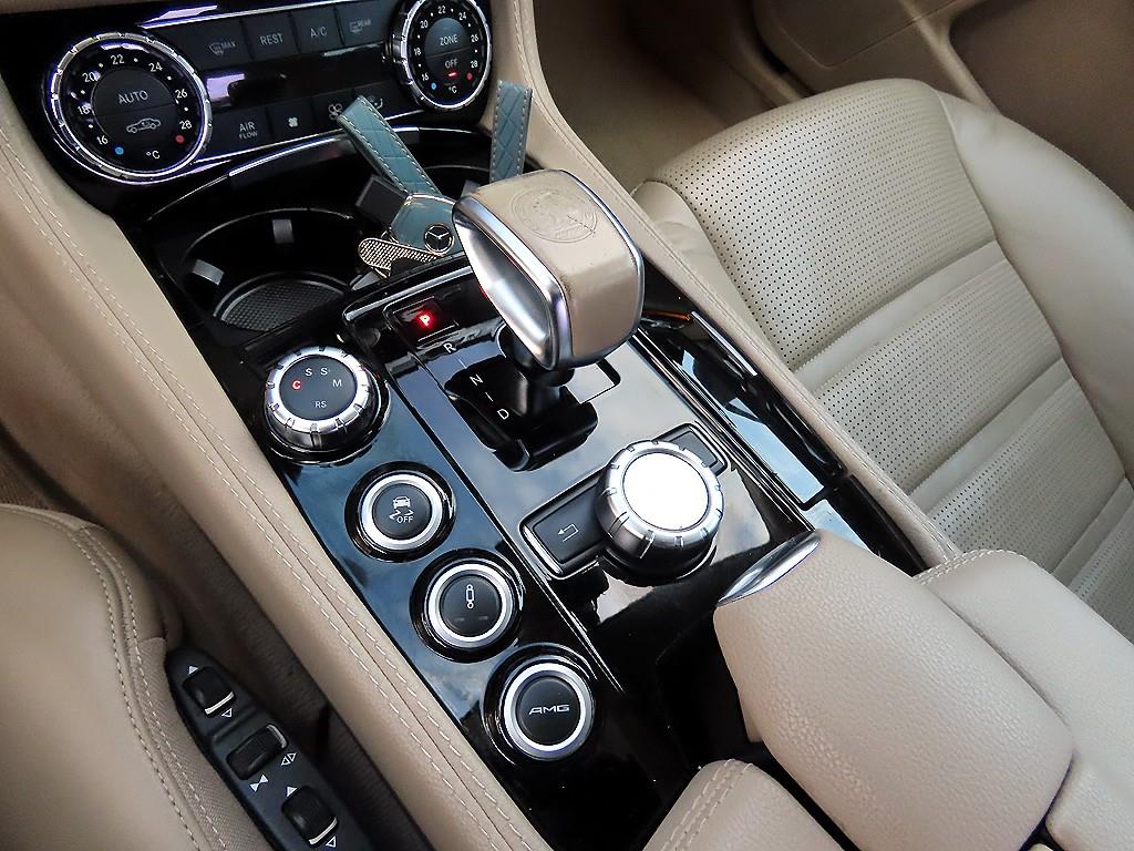 Mercedes Benz CLS Class - Vista 10