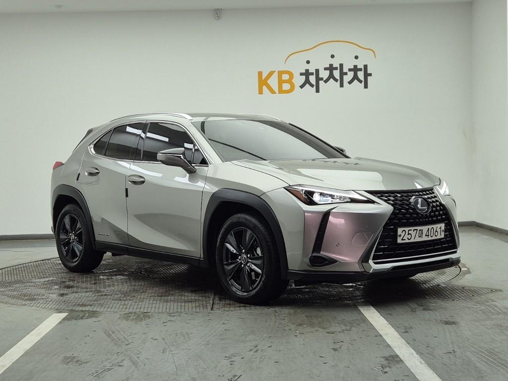 Lexus UX - Vista 2