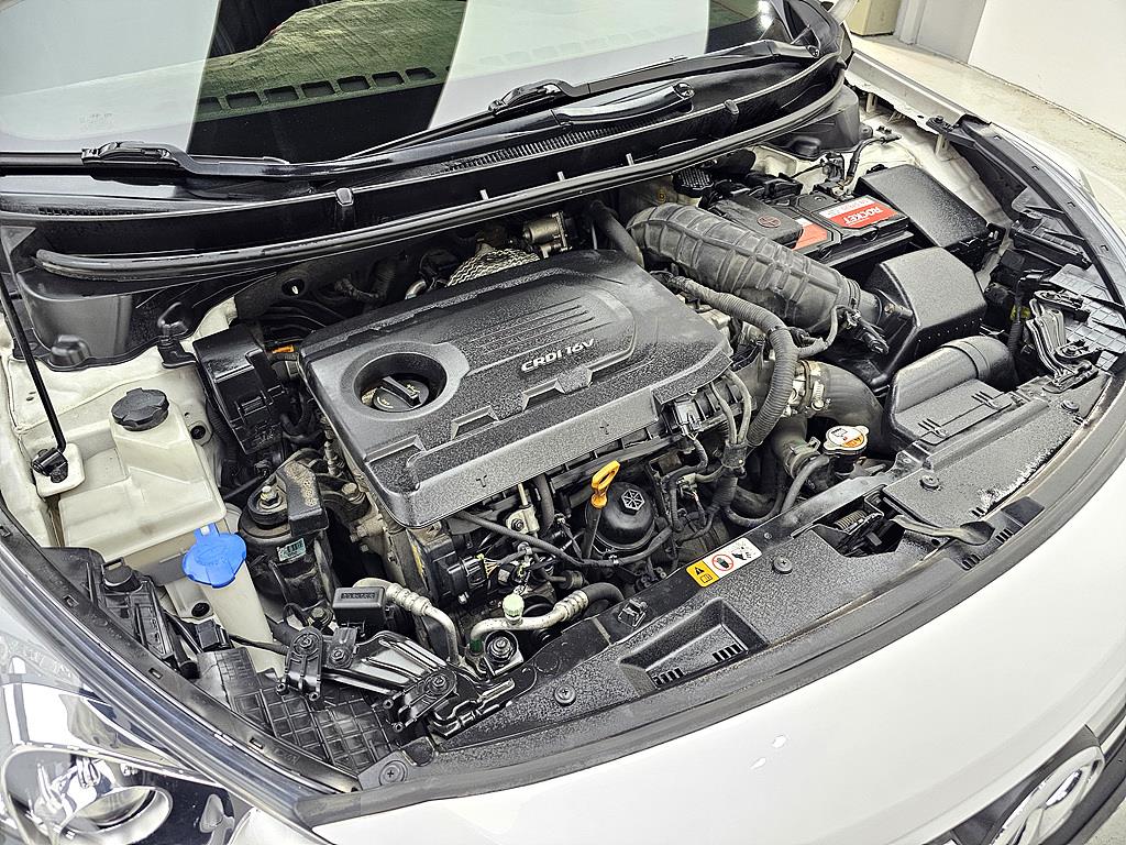 HYUNDAI i30 - Vista 6