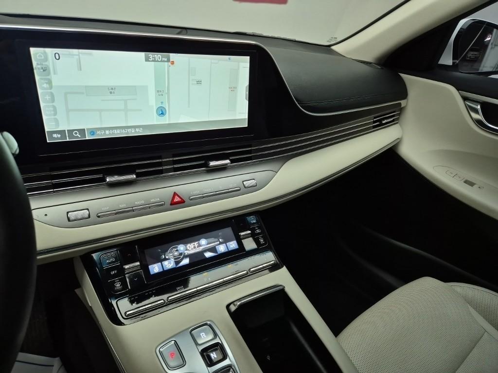 HYUNDAI Grandeur - Vista 10