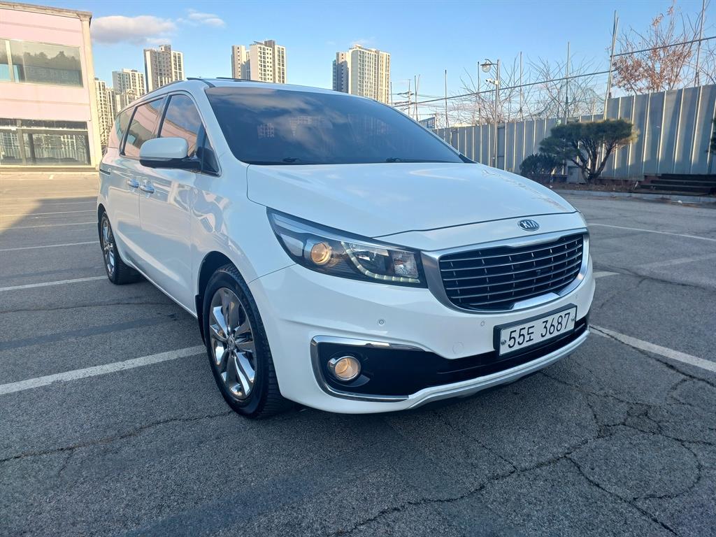KIA Carnival - Vista 3
