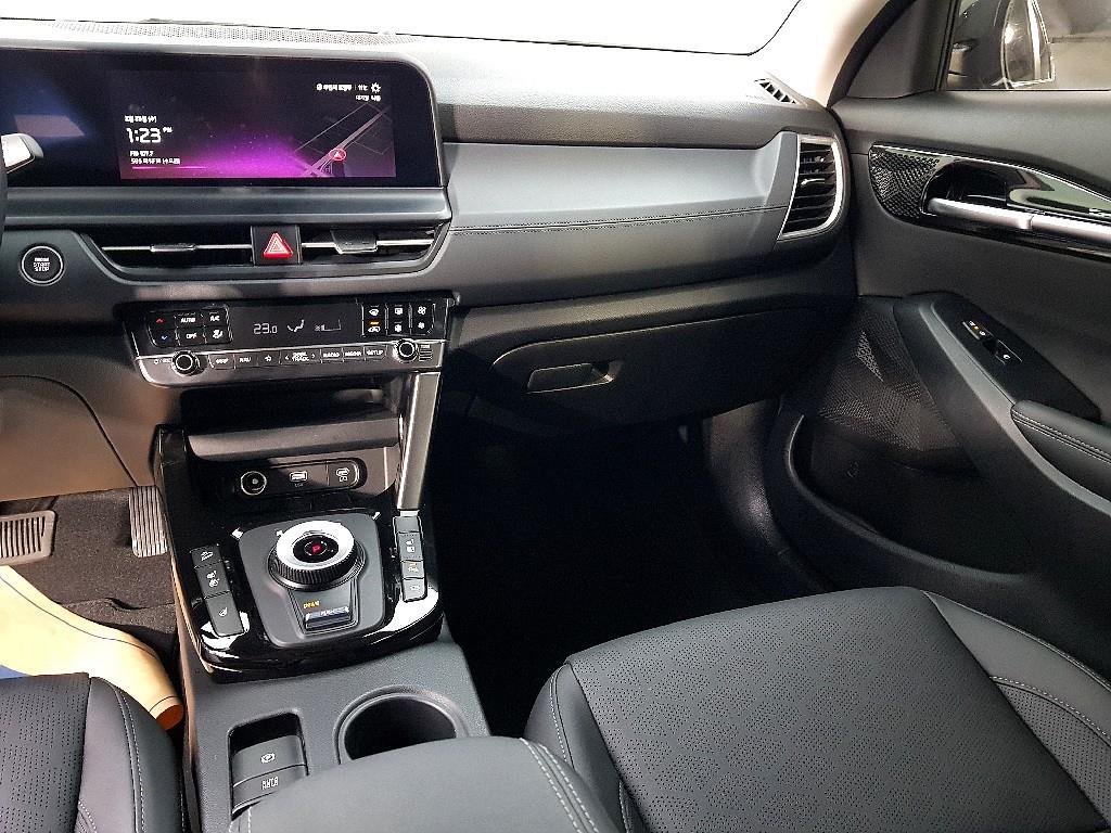 KIA Seltos - Vista 10