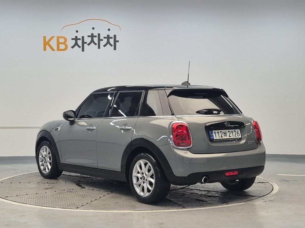 Mini Cooper - Vista 2