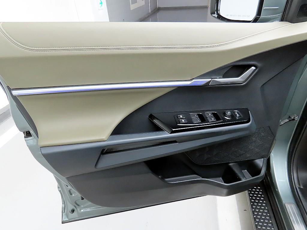 Ssangyong Torres - Vista 11