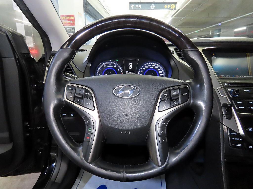 HYUNDAI Grandeur - Vista 8