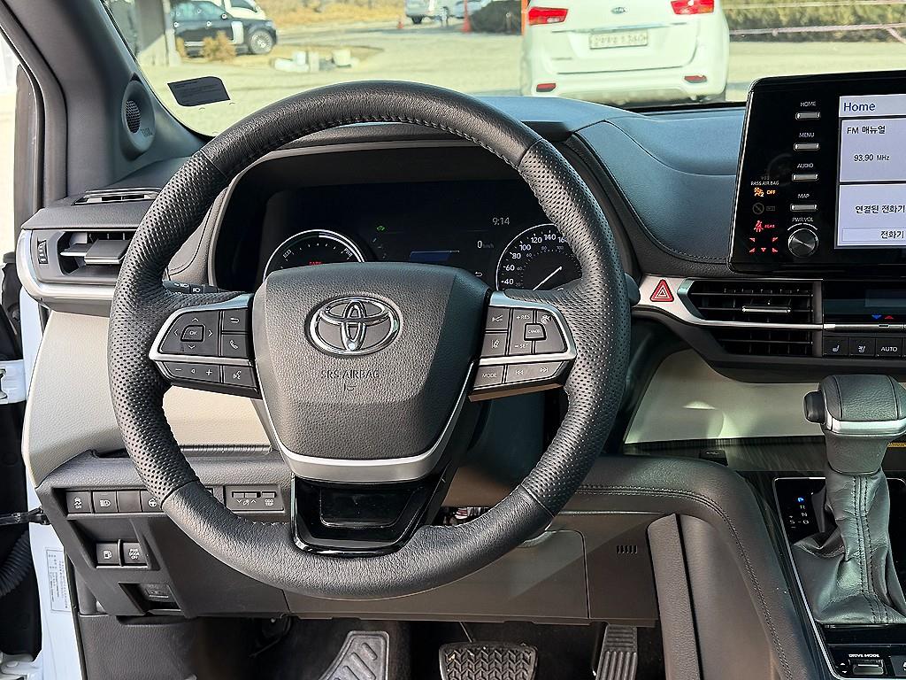 Toyota Siena - Vista 8