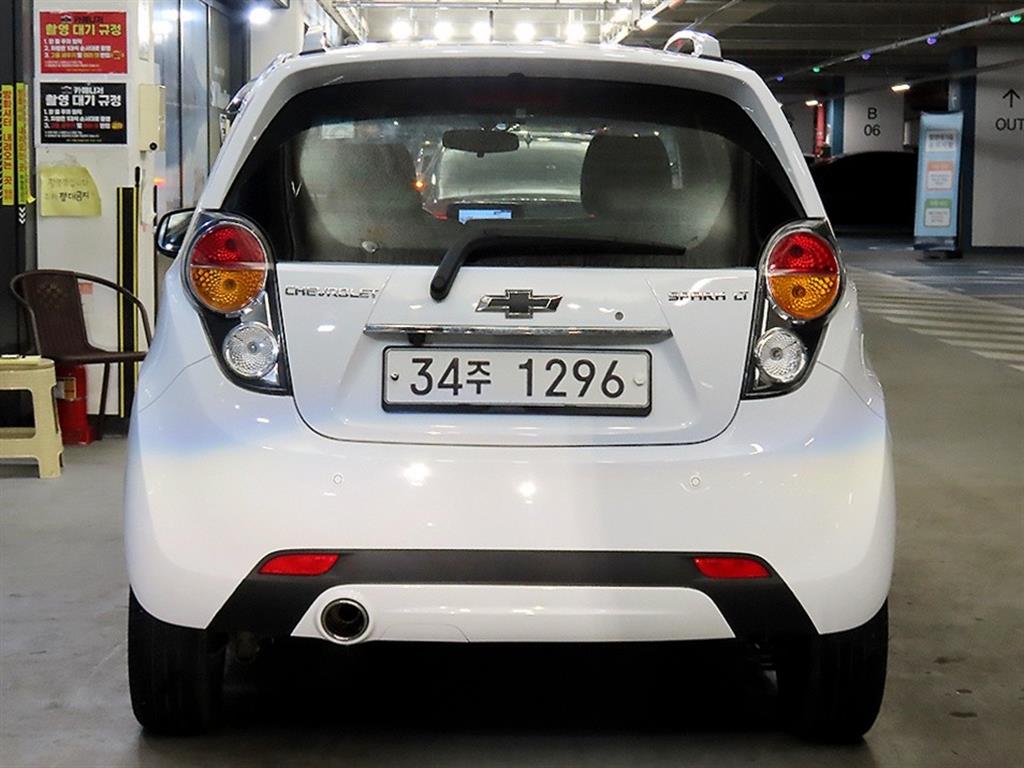 Chevrolet Spark - Vista 5