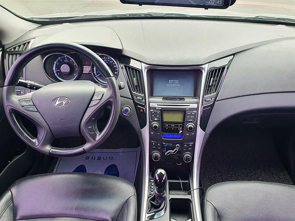 HYUNDAI Sonata - Vista 11