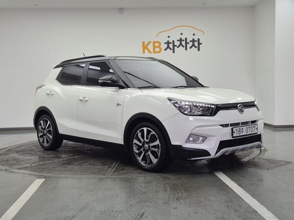 Ssangyong Tivoli - Vista 2