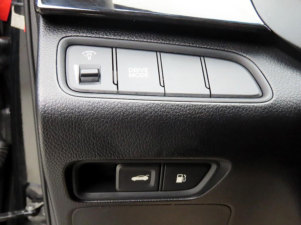 HYUNDAI Grandeur - Vista 12