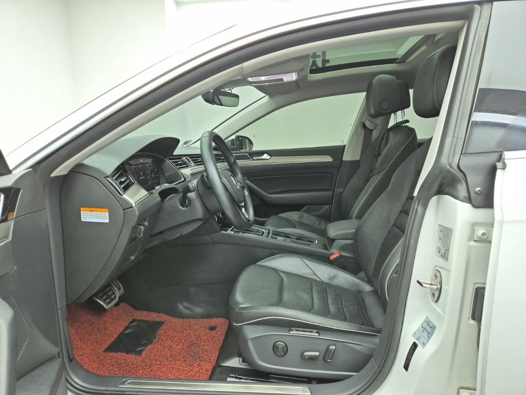 Volkswagen Arteon - Vista 11