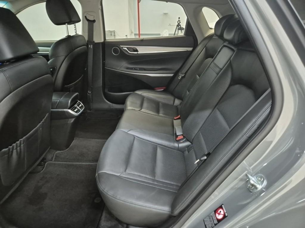 HYUNDAI Grandeur - Vista 12